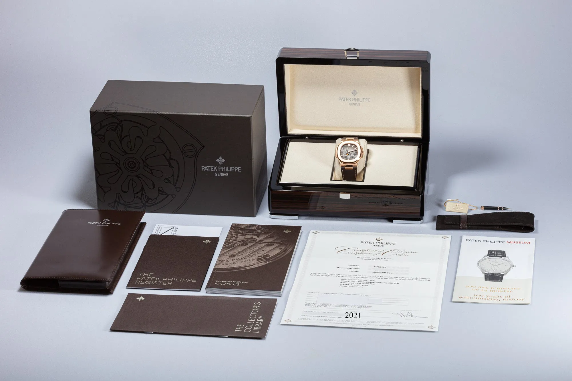 2021 Patek Philippe Nautilus 5712R-001 18k Rose Gold with Box & Papers