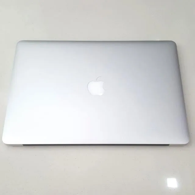 Apple Macbook Pro, Mid 2015, 256GB, 15-Inch Retina