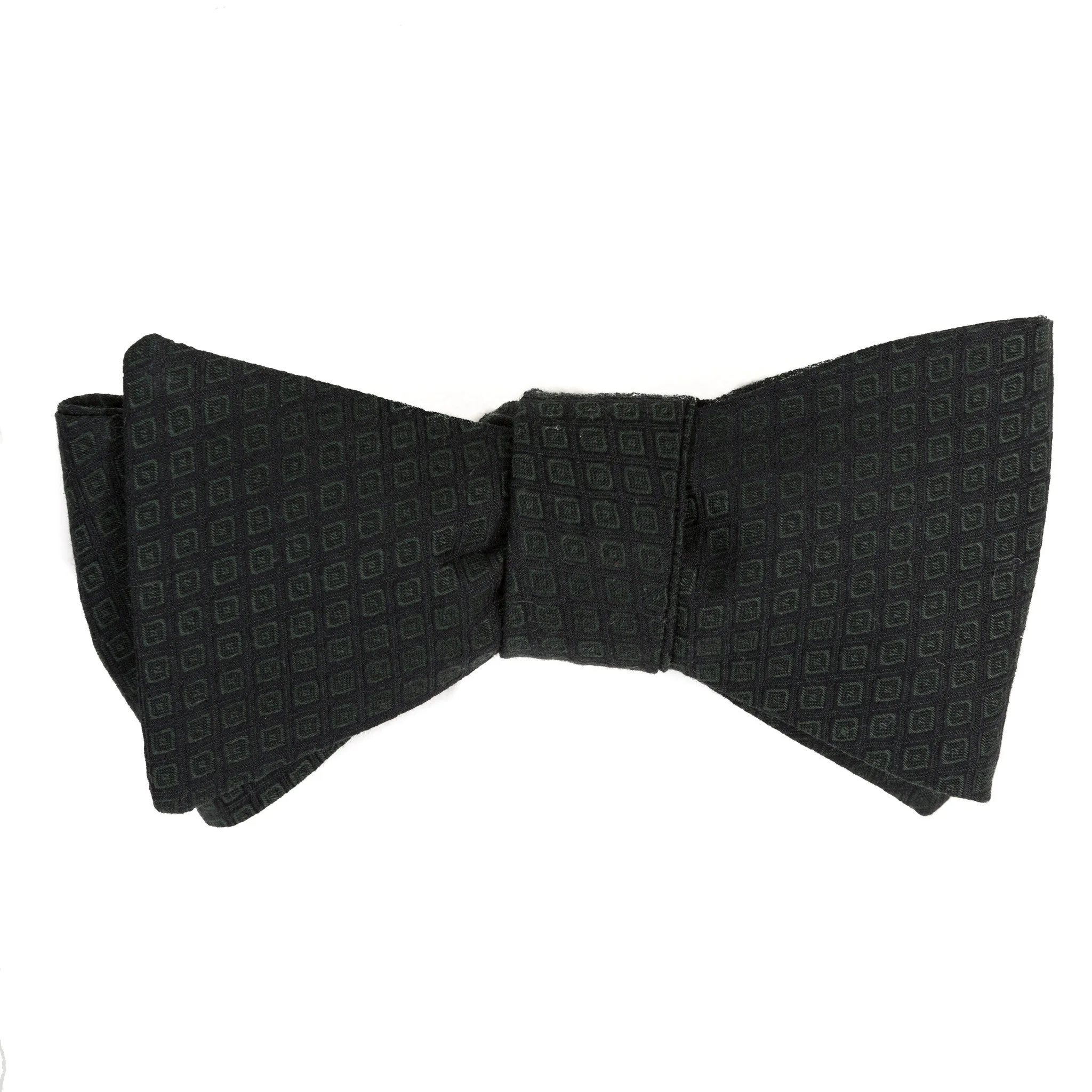 Dot-in-Diamond Grid Bow Tie (3 colors available)