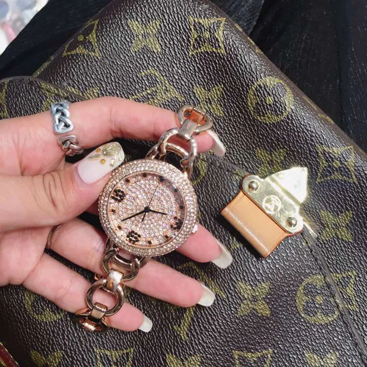 Full of Diamond Dial Rose Gold Women's Watch