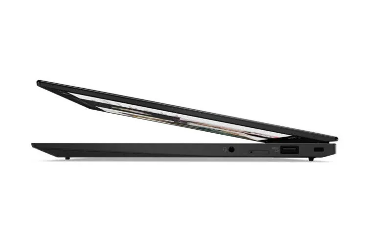 Lenovo ThinkPad X1 Carbon Gen 9 14" WUXGA Notebook, Intel i5-1135G7, 2.40GHz, 8GB RAM, 256GB SSD, Win10P - 20XW004QUS