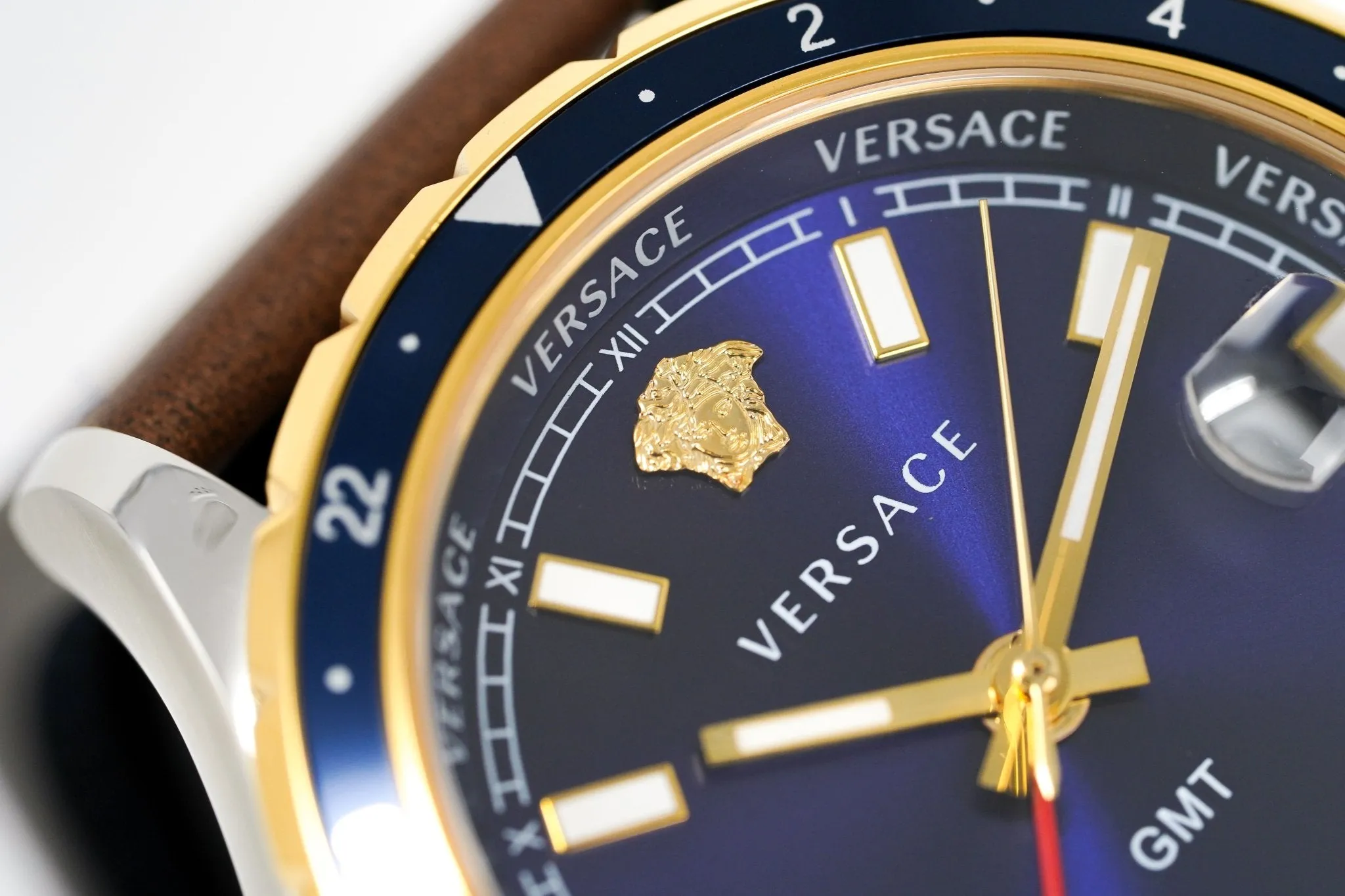 Versace Men's Watch Hellenyium GMT Blue Leather V11080017